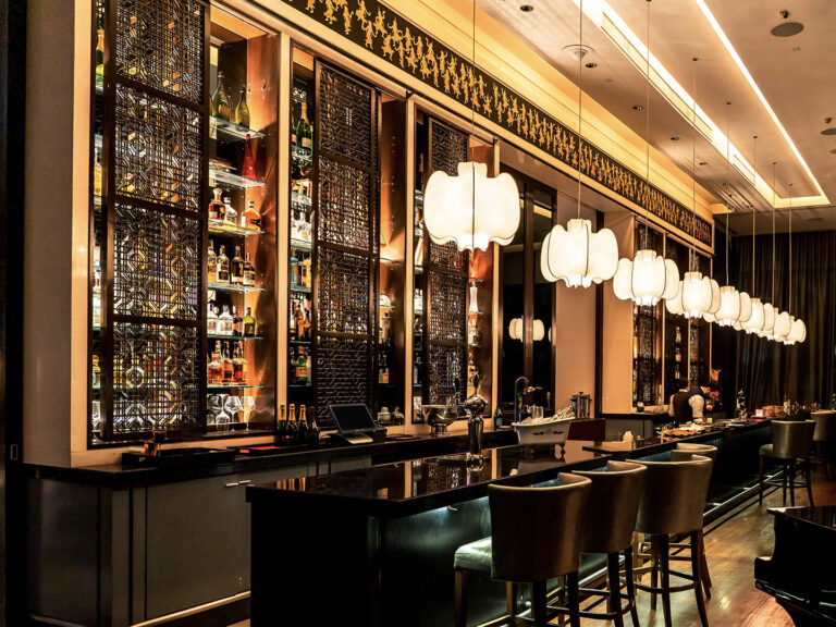 Top female bartender is to take over The St. Regis Bar for one night