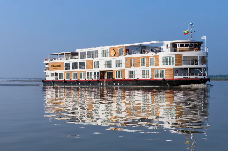 Explore Upper Myanmar with luxurious river cruise