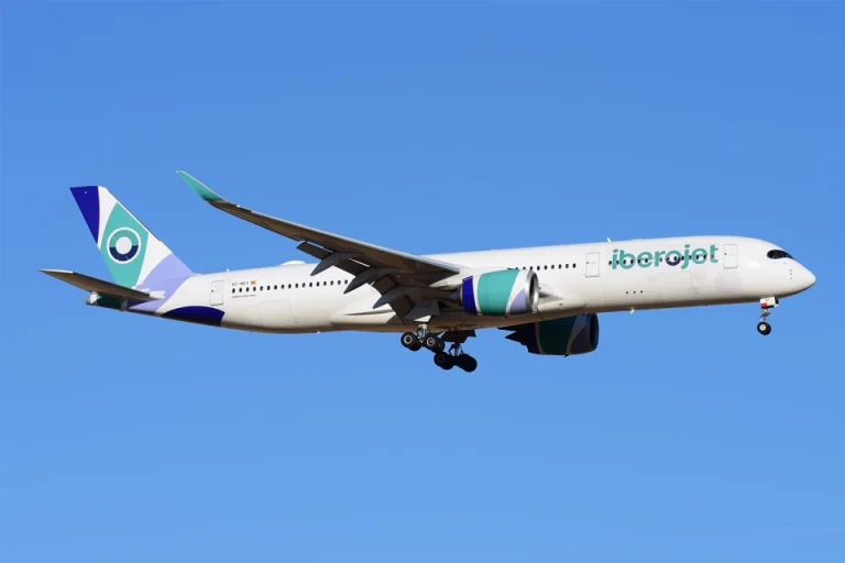 Spain-Thailand direct flight