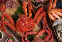 Your Sundays Just Got Crabbier. brunch in Bangkok