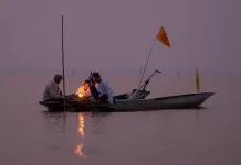 Magical Magha Puja on Tranquil Waters Phayao